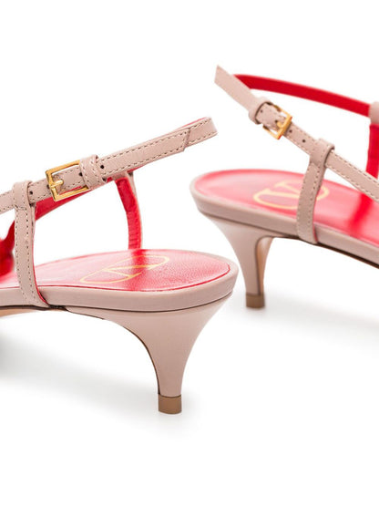 Valentino Garavani With Heel Powder